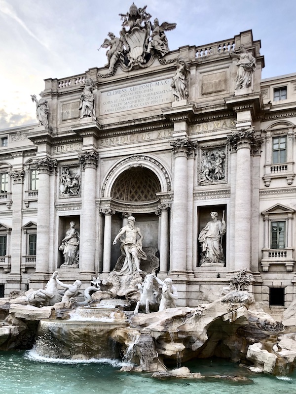 Rome-Italy-trip-Trevi-fountain-Atelier-Cinnamon