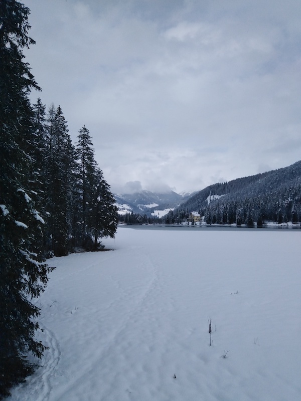 Dobbiaco-Italy-Dolomites-lake-skiing-Atelier-Cinnamon