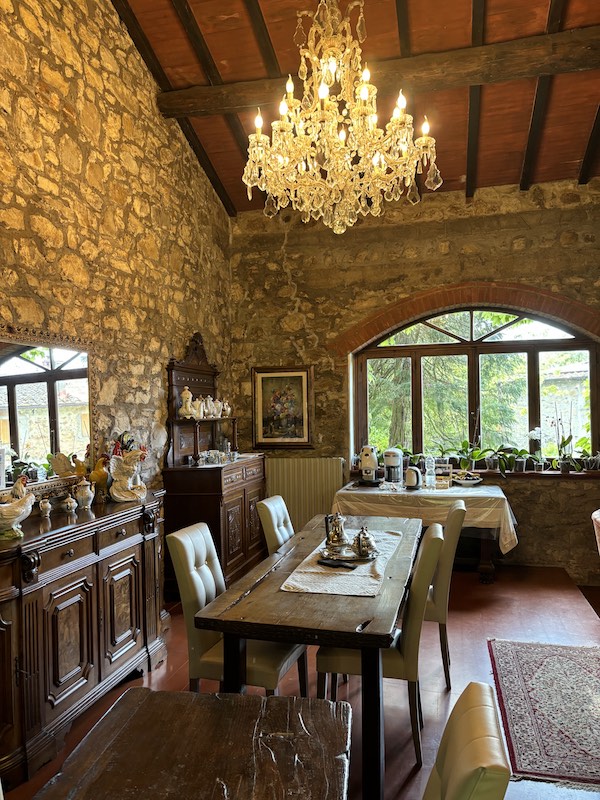 Atelier-Cinnamon-Lago-Bilancino-tuscany-villa